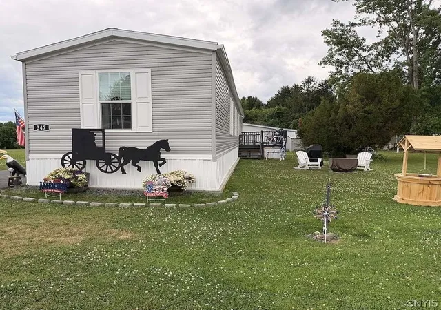 1st image of 347 Mary St, Frankfort, NY 13340 | MLS# S1701433