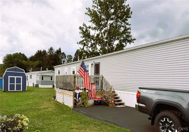 2nd image of 347 Mary St, Frankfort, NY 13340 | MLS# S1701433