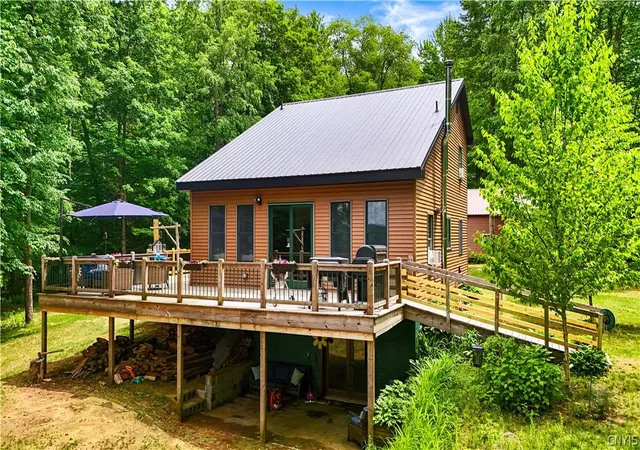 2nd image of 123 Red Maple Ln, Cold Brook, NY 13324 | MLS# S1690533
