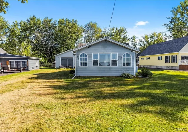 3rd image of 6052 Muskrat Bay Rd, Brewerton, NY 13029 | MLS# S1701479