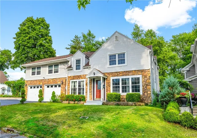3rd image of 25 Hollister Ave, Utica, NY 13501 | MLS# S1701489