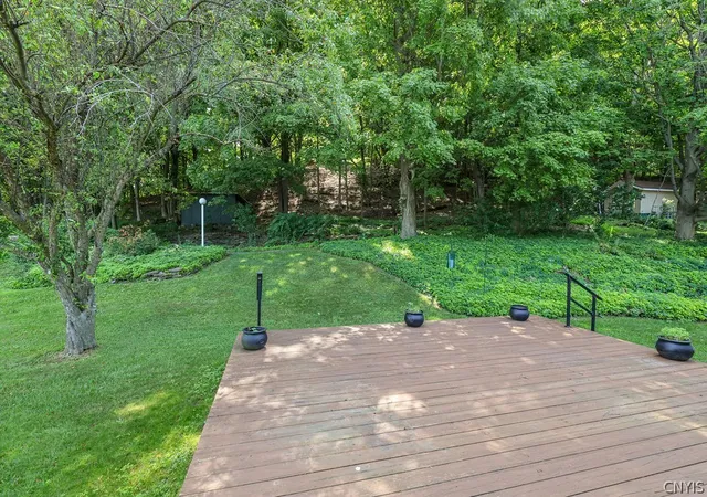 Photo 2 of Sale Pending at 307 Oakridge Dr, Camillus, NY 13031 | MLS# S1701142 | Listing updated on 2026-07-31
