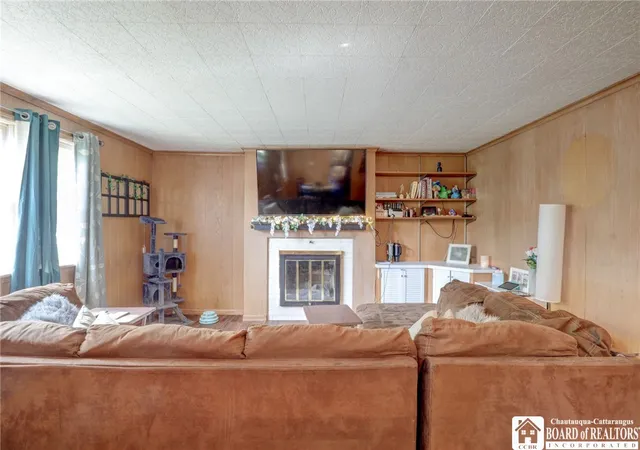 Photo 2 of Sale Pending at 318 Maplecrest Ave, Lakewood, NY 14750 | MLS# R1697939 | Listing updated on 2026-08-04