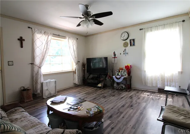 Photo 5 of Single family home for sale at 21 Tyler Ct, Manlius, NY 13104 | MLS# S1697706 | Listing updated on 2026-07-28