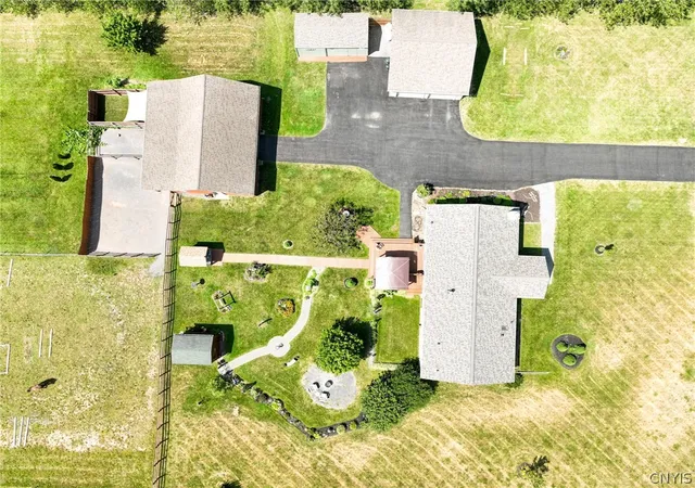 Photo 4 of Sale Pending at 4255 Churton Rd, Vernon, NY 13476 | MLS# S1700819 | Listing updated on 2026-07-28