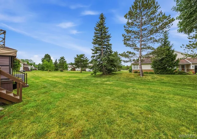 32nd image of 14 Southwick Dr, Orchard Park, NY 14127 | MLS# B1701369