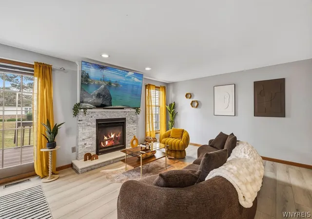 5th image of 14 Southwick Dr, Orchard Park, NY 14127 | MLS# B1701369