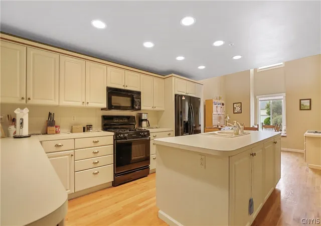 4th image of 5322 Bunker Hill, Syracuse, NY 13207 | MLS# S1701038