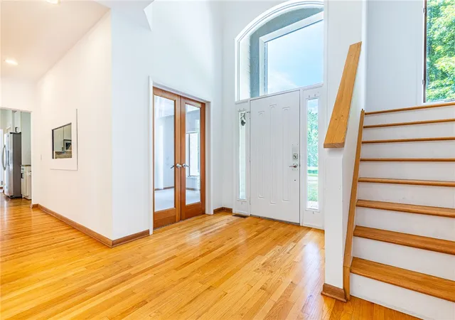 4th image of 660 Treasure Cir, Webster, NY 14580 | MLS# R1701477