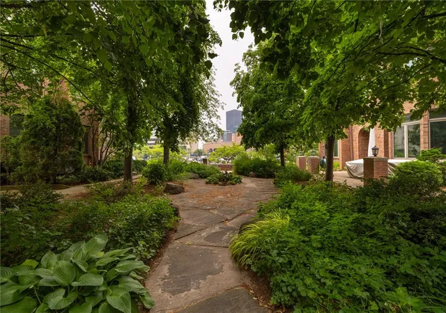 4th image of 12 Grove St, Rochester, NY 14605 | MLS# R1697344