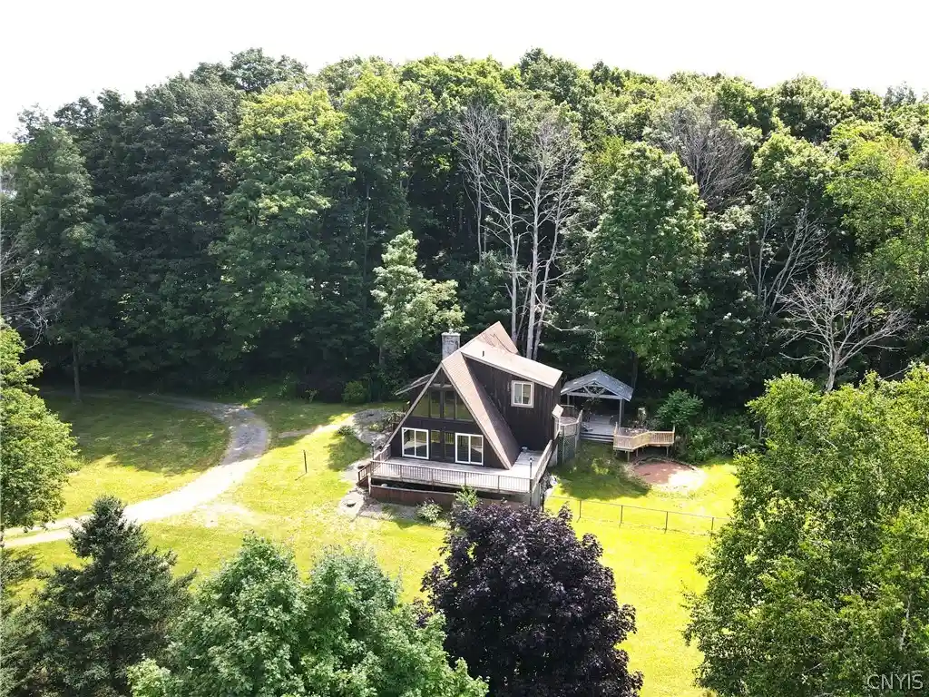 Single family home for sale at 7300 Hamilton Rd, Jamesville, NY 13078 | MLS# S1701388