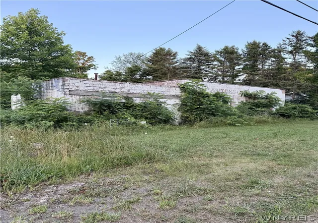 2nd image of 10266 Broadway Rd, Gowanda, NY 14070 | MLS# B1701642