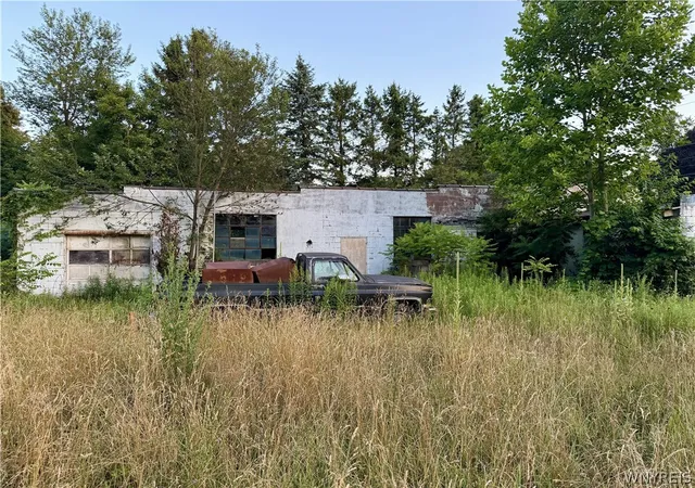 4th image of 10266 Broadway Rd, Gowanda, NY 14070 | MLS# B1701642