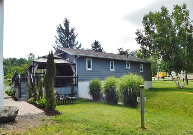 Photo 5 of Sale Pending at 3755 Sentinel Hts Rd, La Fayette, NY 13084 | MLS# S1699722 | Listing updated on 2026-08-04