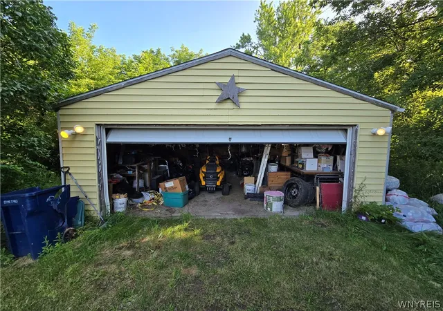 26th image of 4781 Lower Mountain Rd, Lockport, NY 14094 | MLS# B1701641