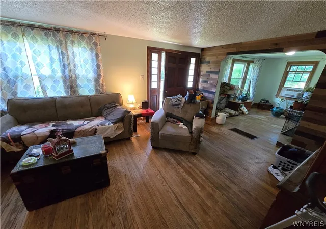 4th image of 4781 Lower Mountain Rd, Lockport, NY 14094 | MLS# B1701641