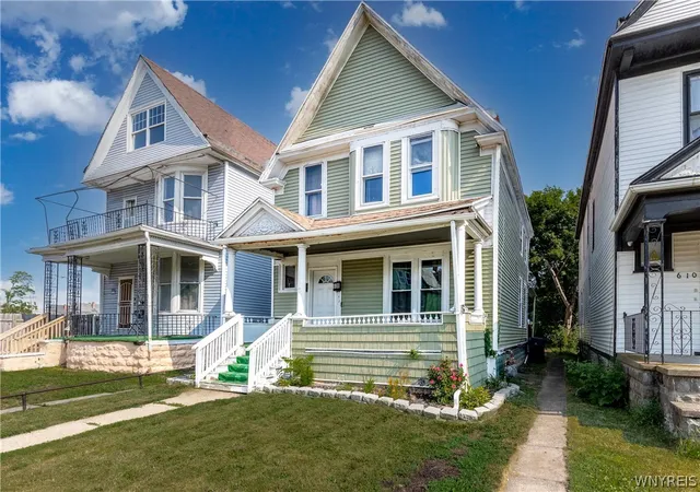 2nd image of 608 Woodlawn Ave, Buffalo, NY 14211 | MLS# B1701655
