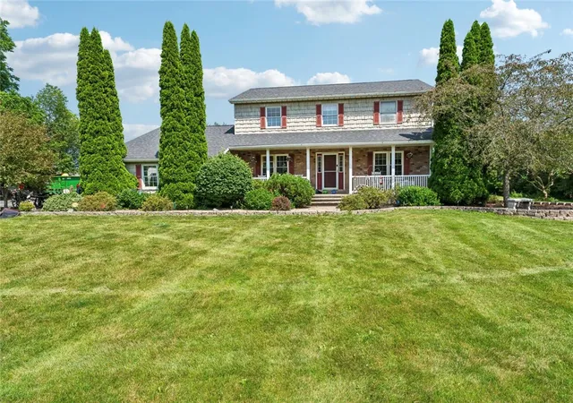 Photo 1 of Single family home for sale at 6835 Knowlesville Rd, Oakfield, NY 14125 | MLS# R1701434 | Listing updated on 2026-08-02