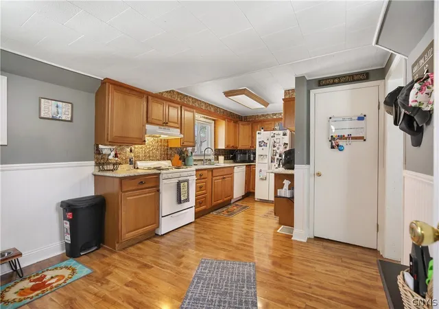 Photo 3 of Sale Pending at 615 Matty Ave, Syracuse, NY 13211 | MLS# S1701678 | Listing updated on 2026-07-29