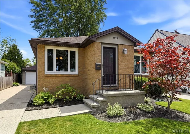 5th image of 283 Wilmington Ave, Tonawanda, NY 14150 | MLS# B1700300