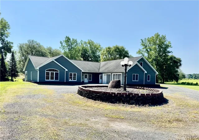 Photo 1 of Sale Pending at 3810 Lysander Rd, Cato, NY 13033 | MLS# S1701389 | Listing updated on 2026-08-03