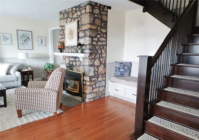 Photo 3 of Single family home for sale at 6790 E Lake Rd, Auburn, NY 13021 | MLS# R1700761 | Listing updated on 2026-08-02
