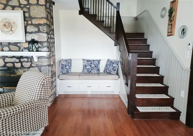 Photo 5 of Single family home for sale at 6790 E Lake Rd, Auburn, NY 13021 | MLS# R1700761 | Listing updated on 2026-08-02