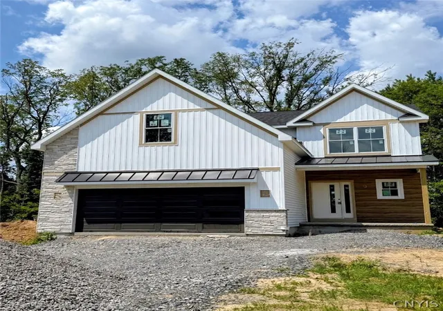 1st image of 134 Arabica Lane, Salina, NY 13088 | MLS# S1701205