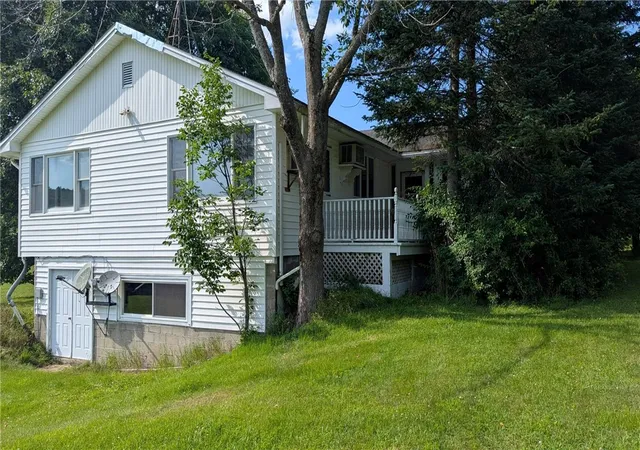 3rd image of 158 Cross Rd, Laurens, NY 13825 | MLS# R1701750