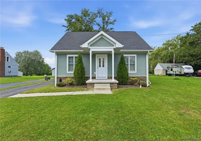 1st image of 362 Beach Rd, Buffalo, NY 14225 | MLS# B1701799