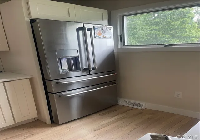 5th image of 4 Fineview Dr, Utica, NY 13502 | MLS# S1701784