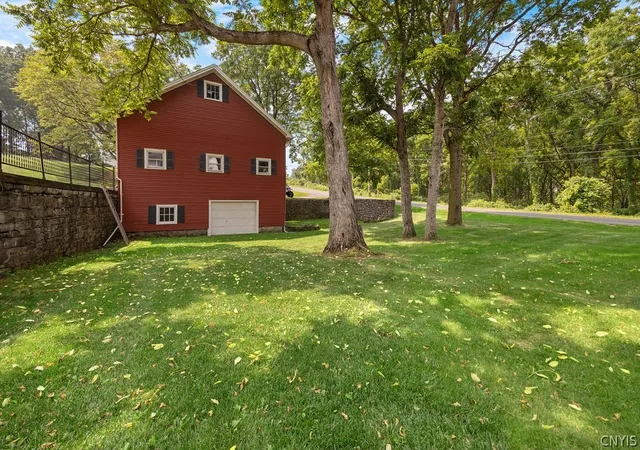 Photo 2 of Sale Pending at 7942 Salt Springs Rd, Fayetteville, NY 13066 | MLS# S1699674 | Listing updated on 2026-08-01