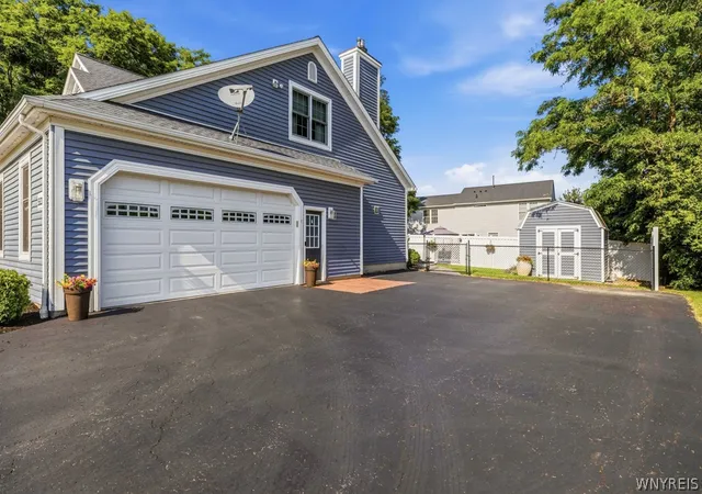 2nd image of 5533 Twilight Ln, Lockport, NY 14094 | MLS# B1701725
