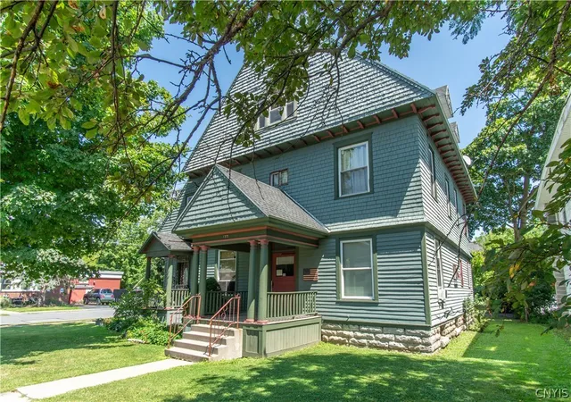 1st image of 831 Washington St, Watertown, NY 13601 | MLS# S1700040