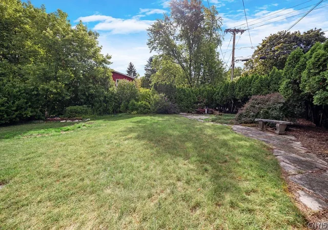 Photo 5 of Sale Pending at 100 Eden Roc Cir, Syracuse, NY 13214 | MLS# S1699893 | Listing updated on 2026-08-03
