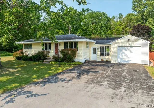 1st image of 593 Phinney Rd, Hannibal, NY 13074 | MLS# S1701850