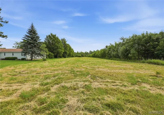 3rd image of Vl Shawnee Rd, Wheatfield, NY 14120 | MLS# B1701306