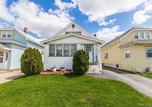 1st image of 101 Eggert Rd, Cheektowaga, NY 14215 | MLS# B1701763