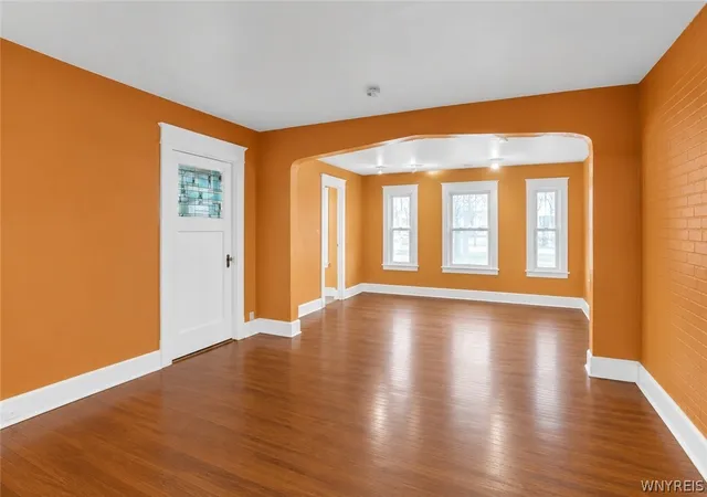 3rd image of 101 Eggert Rd, Cheektowaga, NY 14215 | MLS# B1701763
