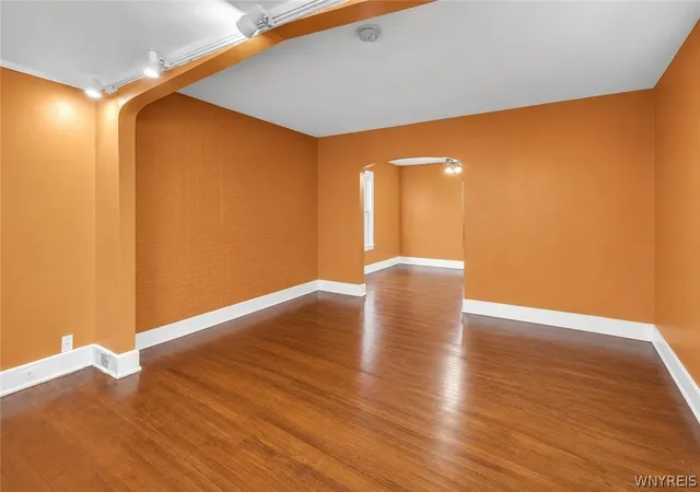 4th image of 101 Eggert Rd, Cheektowaga, NY 14215 | MLS# B1701763