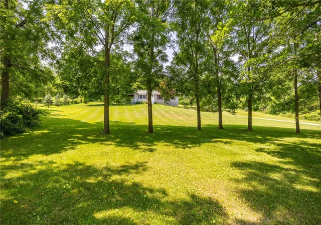 38th image of 4618 Cole Rd, Hemlock, NY 14466 | MLS# R1700028