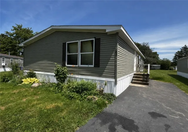 1st image of 1612 #83 Hennessey Rd, Ontario, NY 14519 | MLS# R1696740