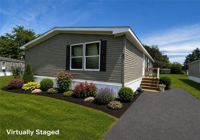 2nd image of 1612 #83 Hennessey Rd, Ontario, NY 14519 | MLS# R1696740