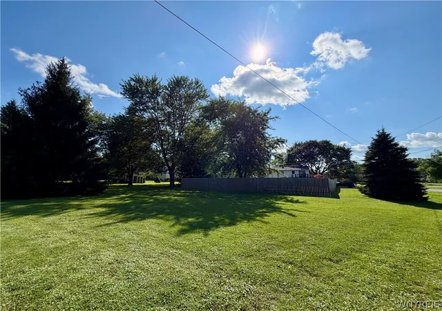 50th image of 4493 Sunset Dr, Lockport, NY 14094 | MLS# B1702003