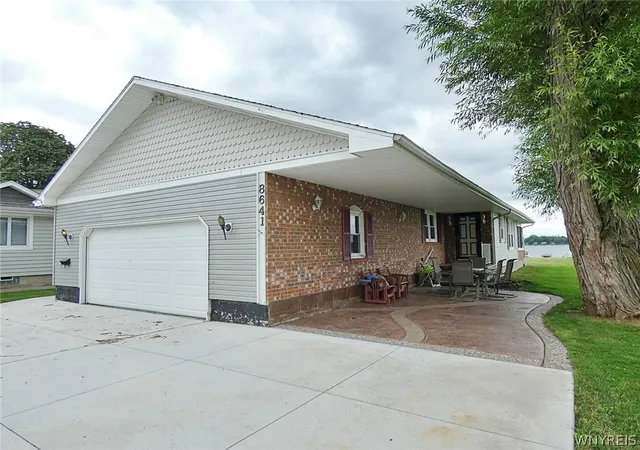 1st image of 8641 Rivershore Dr, Niagara Falls, NY 14304 | MLS# B1701954