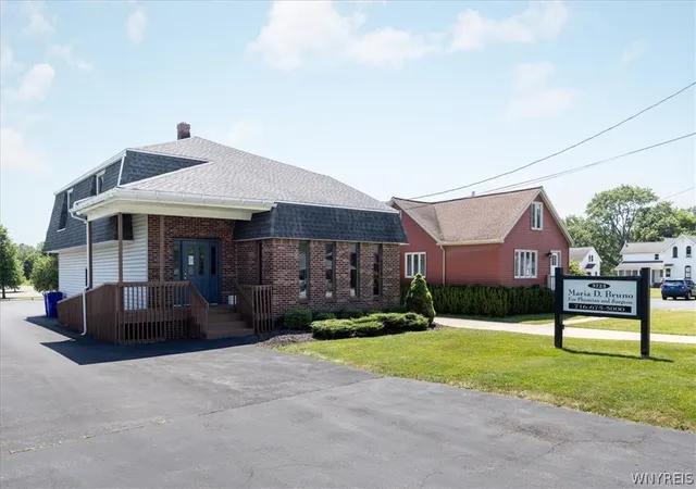 1st image of 3723 Seneca St, Buffalo, NY 14224 | MLS# B1699846