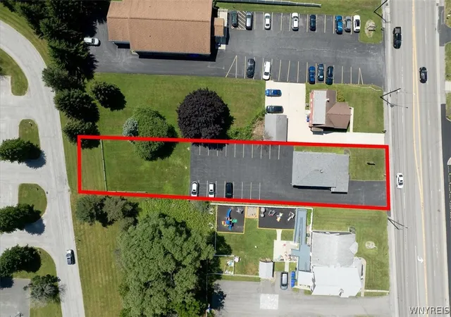 2nd image of 3723 Seneca St, Buffalo, NY 14224 | MLS# B1699846