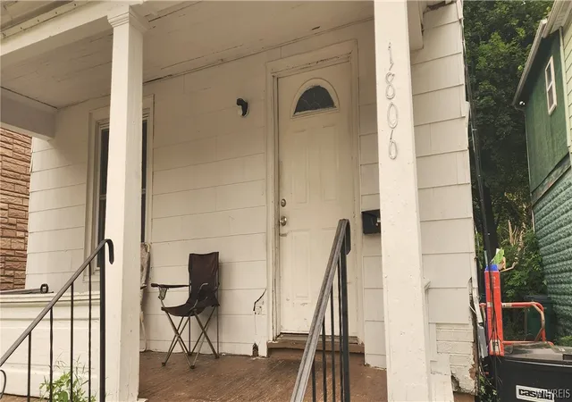 Photo 3 of Single family home for sale at 1806 Ferry Ave, Niagara Falls, NY 14301 | MLS# B1701893 | Listing updated on 2026-07-27