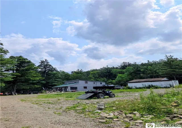 Photo 2 of Single family home for sale at 3154 County Rd 2, Almond, NY 14804 | MLS# R1702033 | Listing updated on 2026-07-28