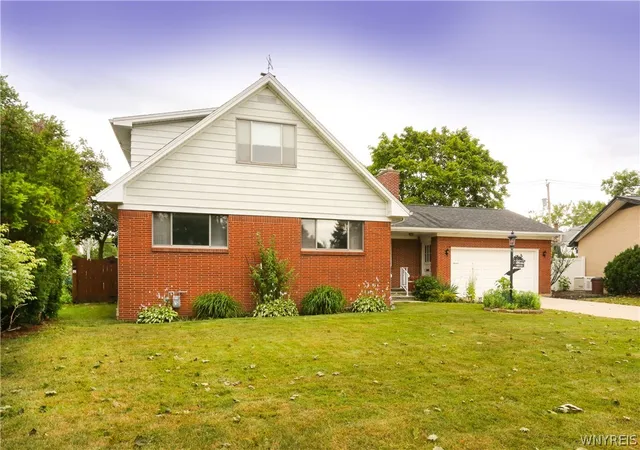 33rd image of 11 Hunting Rd, Buffalo, NY 14215 | MLS# B1701792